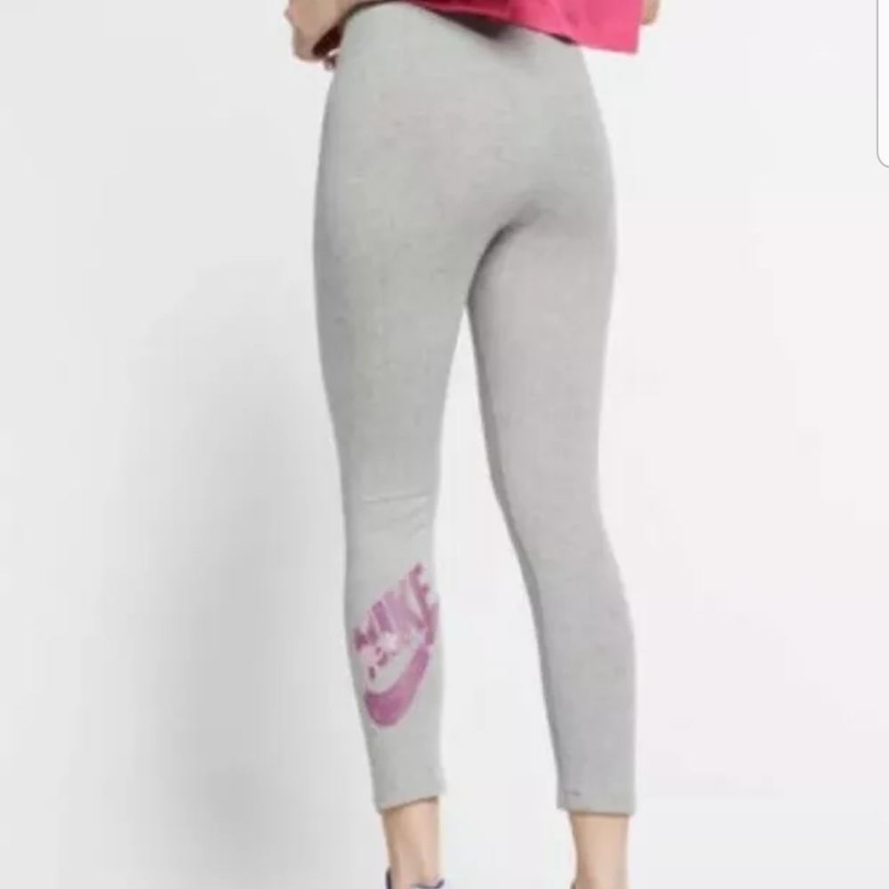 NWT NIKE Club Futura Crop Legging Pants